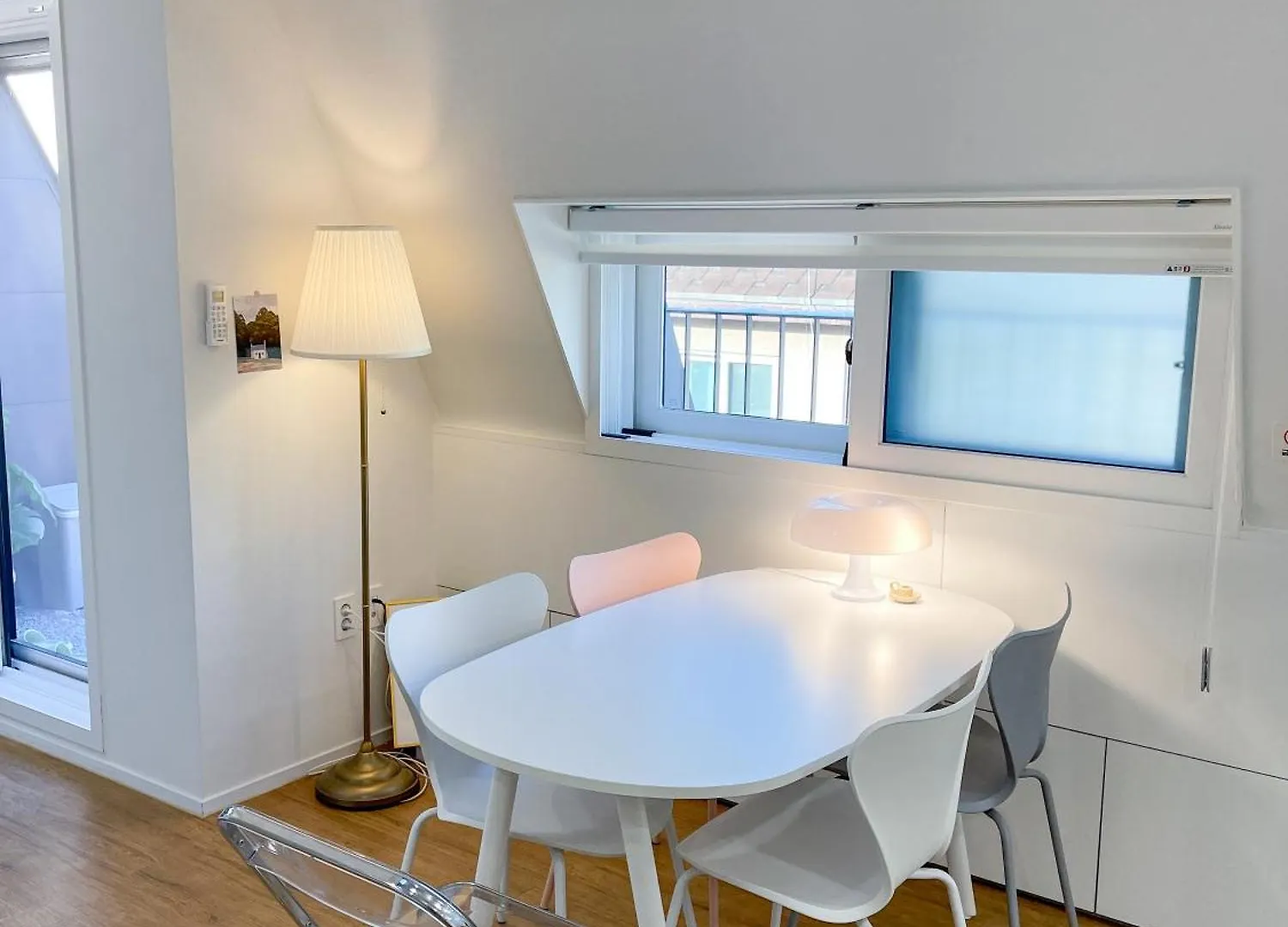 Hongdae 10Mins, Hapjeong 5Mins, Airportbus 5Mins, Largo House Seoul- Foreigner Only 0*, Seul Corea del Sud