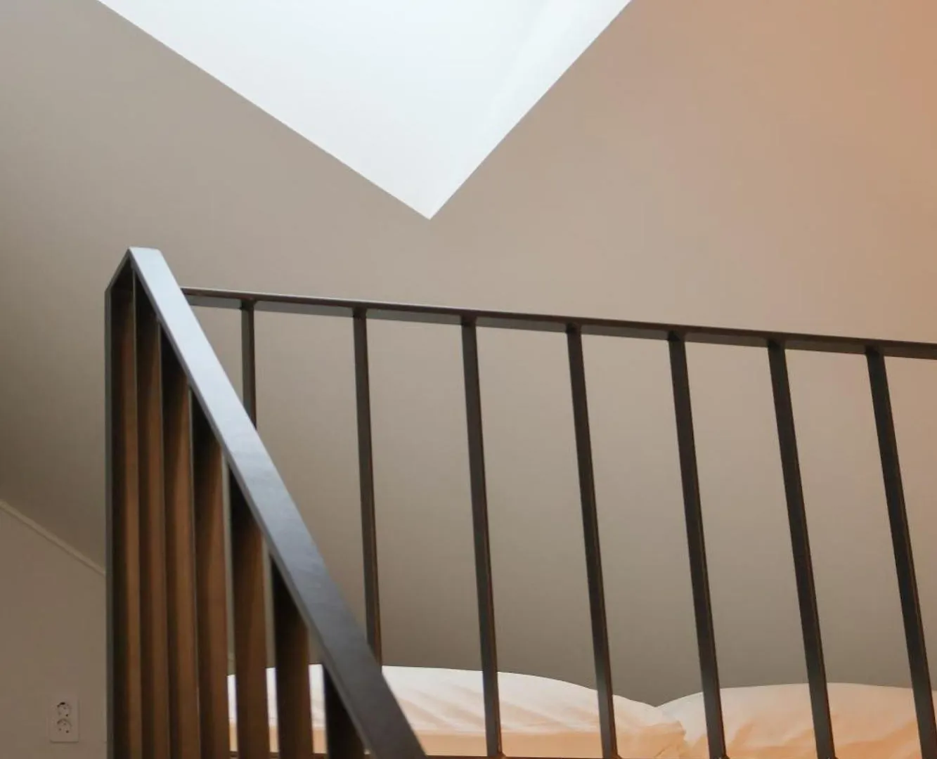 Hongdae 10Mins, Hapjeong 5Mins, Airportbus 5Mins, Largo House Seoul- Foreigner Only Apartman